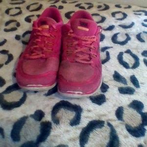 I am selling woman's shoes.